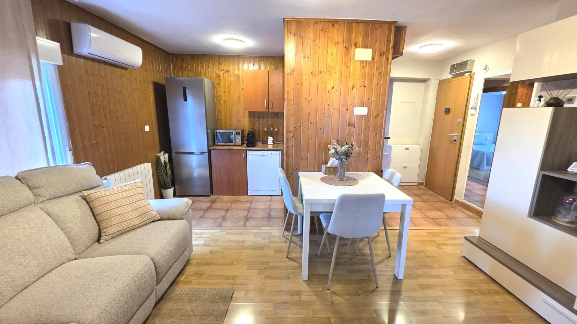 Sala d'estar de Pis en venda en Paterna amb Aire condicionat, Calefacció i Parquet