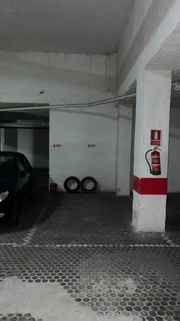 Parking of Ground floor for sale in Granada  with Air Conditioner, Private garden and Furnished