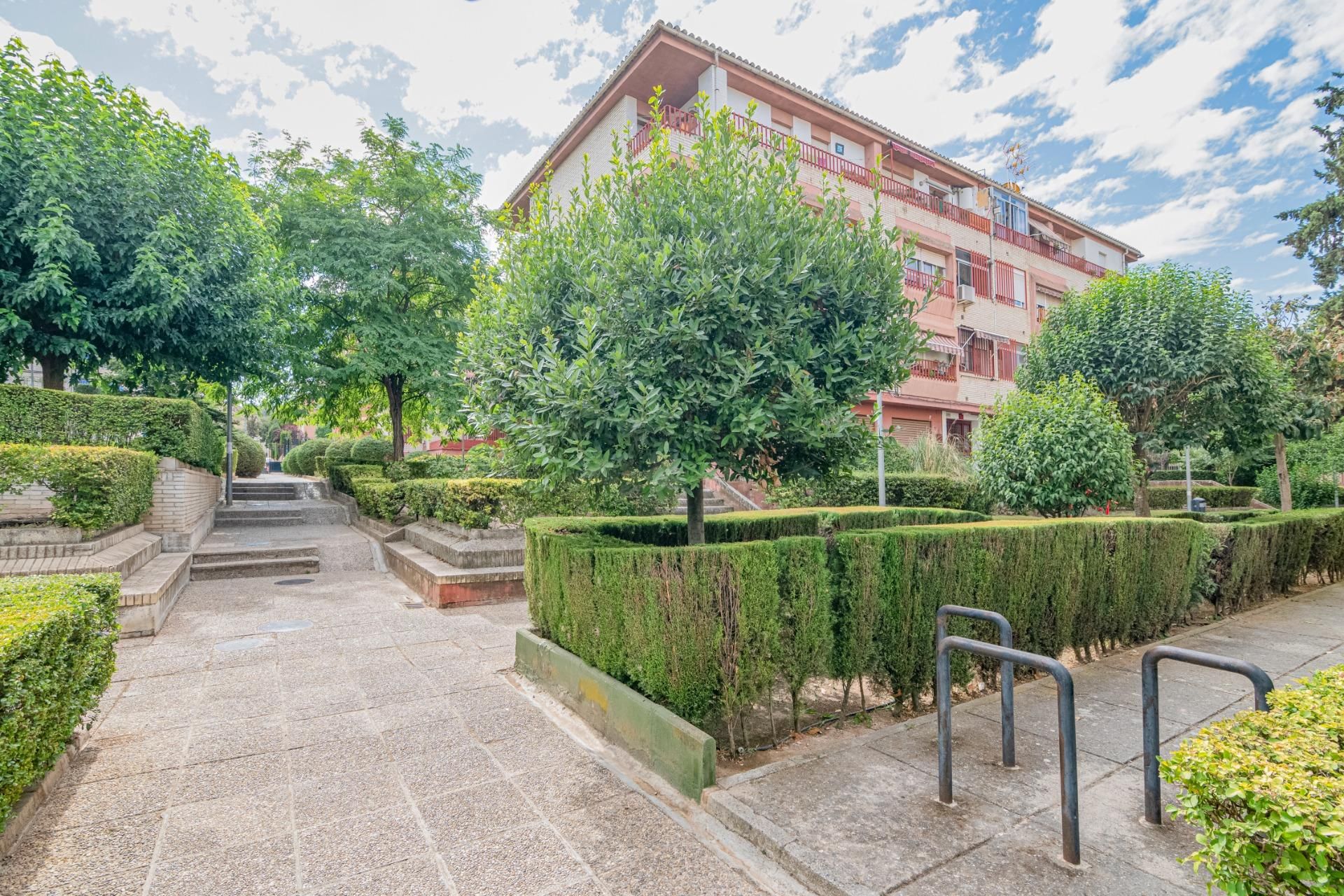 Exterior view of Flat for sale in  Granada Capital  with Heating, Private garden and Terrace