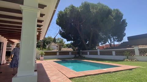 Foto 3 de Casa o xalet de lloguer a Costabella, Málaga