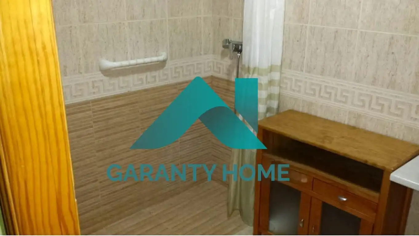 Baño de Apartamento en venta en Cáceres con Aire acondicionado y Amueblado