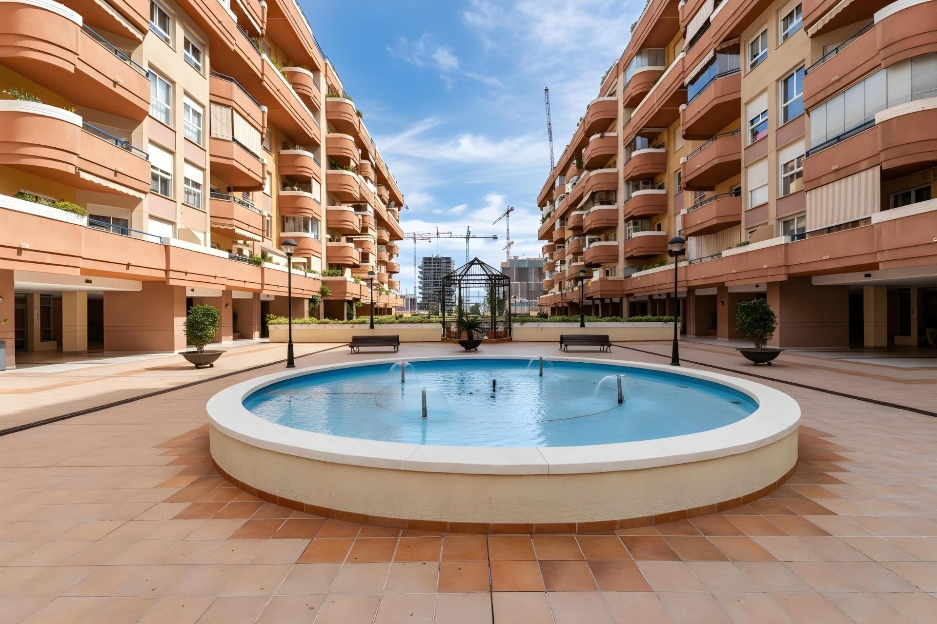 Vista exterior de Apartament en venda en Málaga Capital amb Aire condicionat, Traster i Piscina comunitària