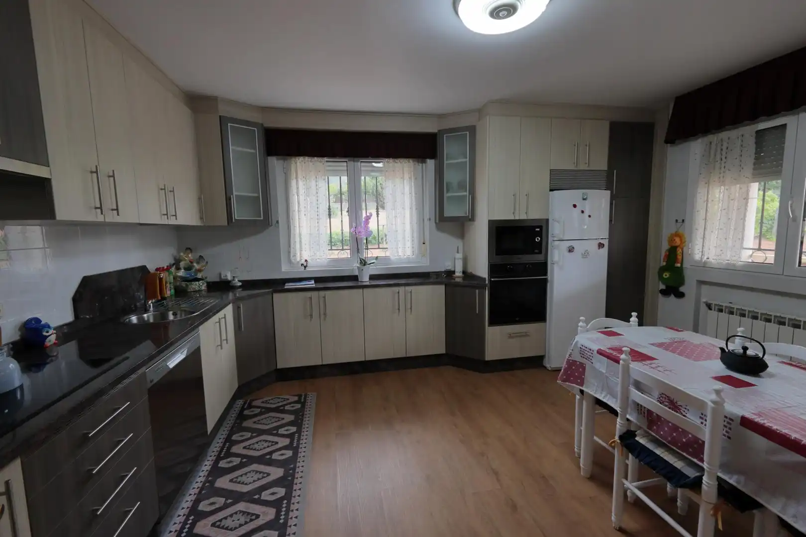 Cocina de Finca rústica en venta en Castropodame con Calefacción y Piscina