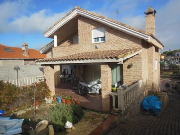 Villa à vendre à Calle Moncayo 8