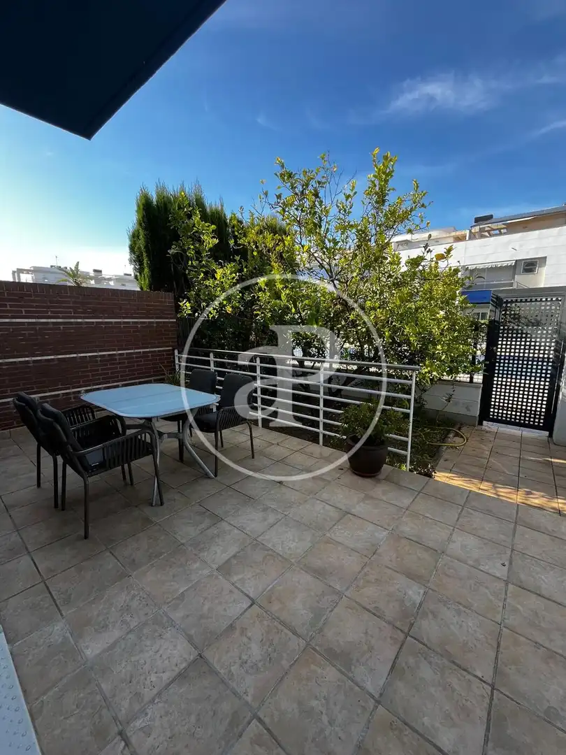 Terraza de Ático de alquiler en Almenara con Aire acondicionado, Calefacción y Jardín privado