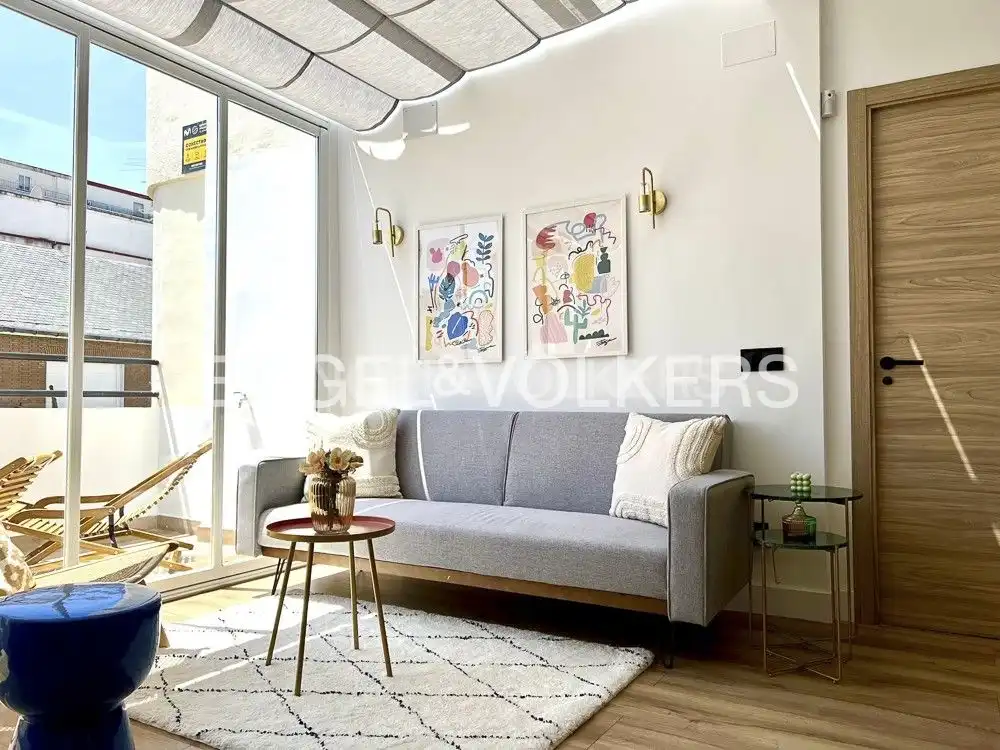 Wohnzimmer von Dachboden zur Miete in Madrid mit Klimaanlage, Heizung und Terrasse