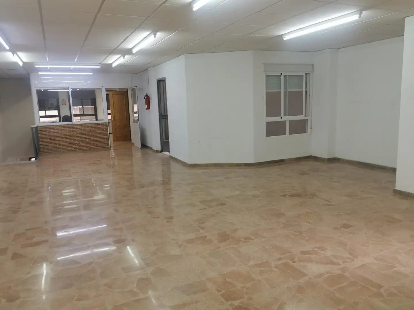 Geschaftsraum zum Verkauf in Elche / Elx