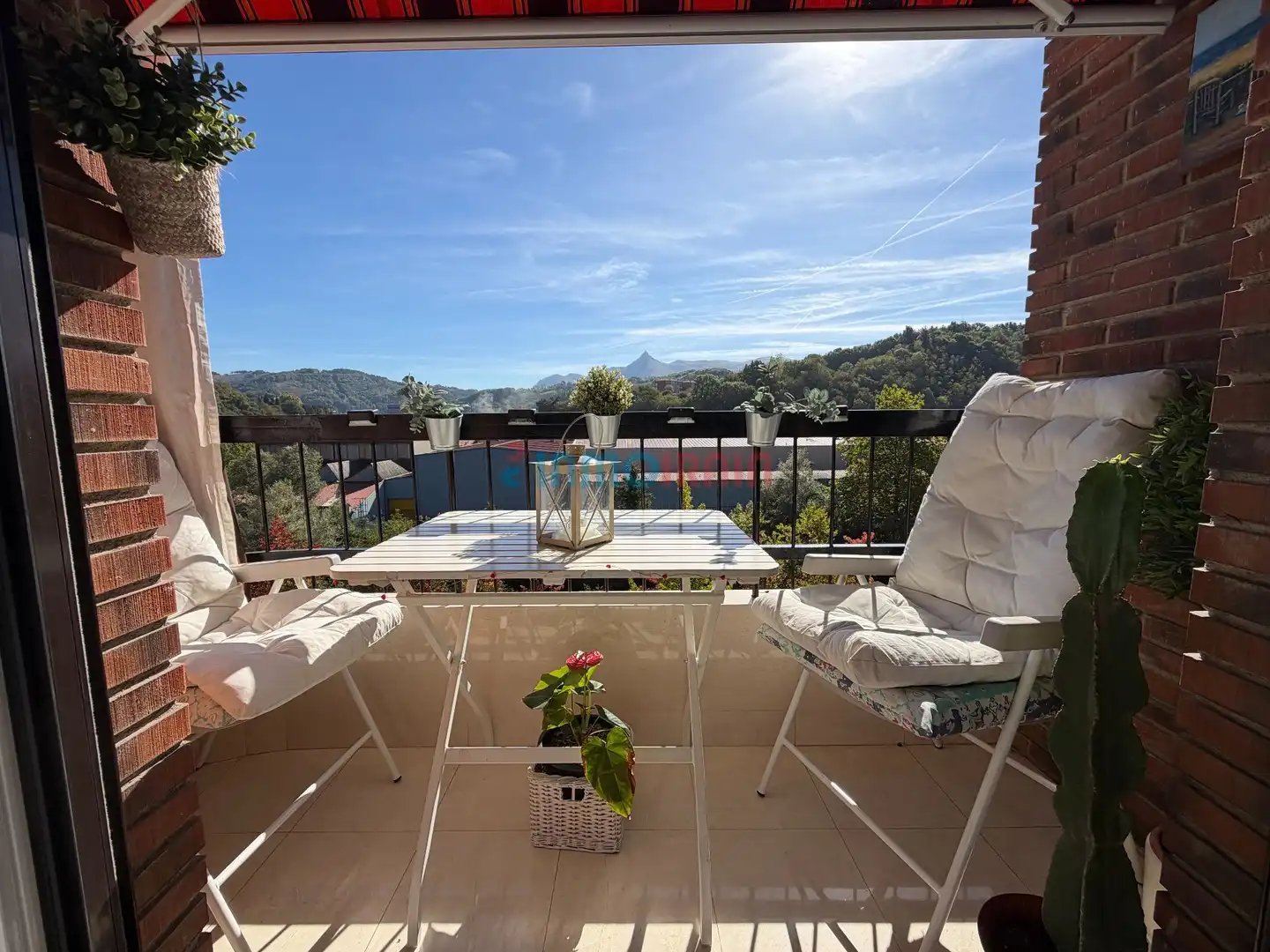 Flat with lift for sale in Oriako Pasealekua