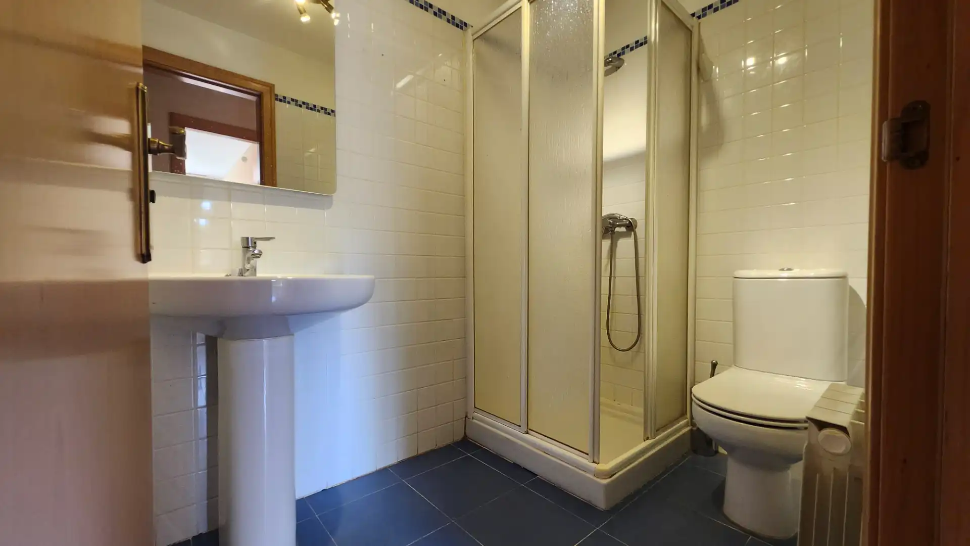 Baño de Piso en venta en Miño con Calefacción, Jardín privado y Trastero