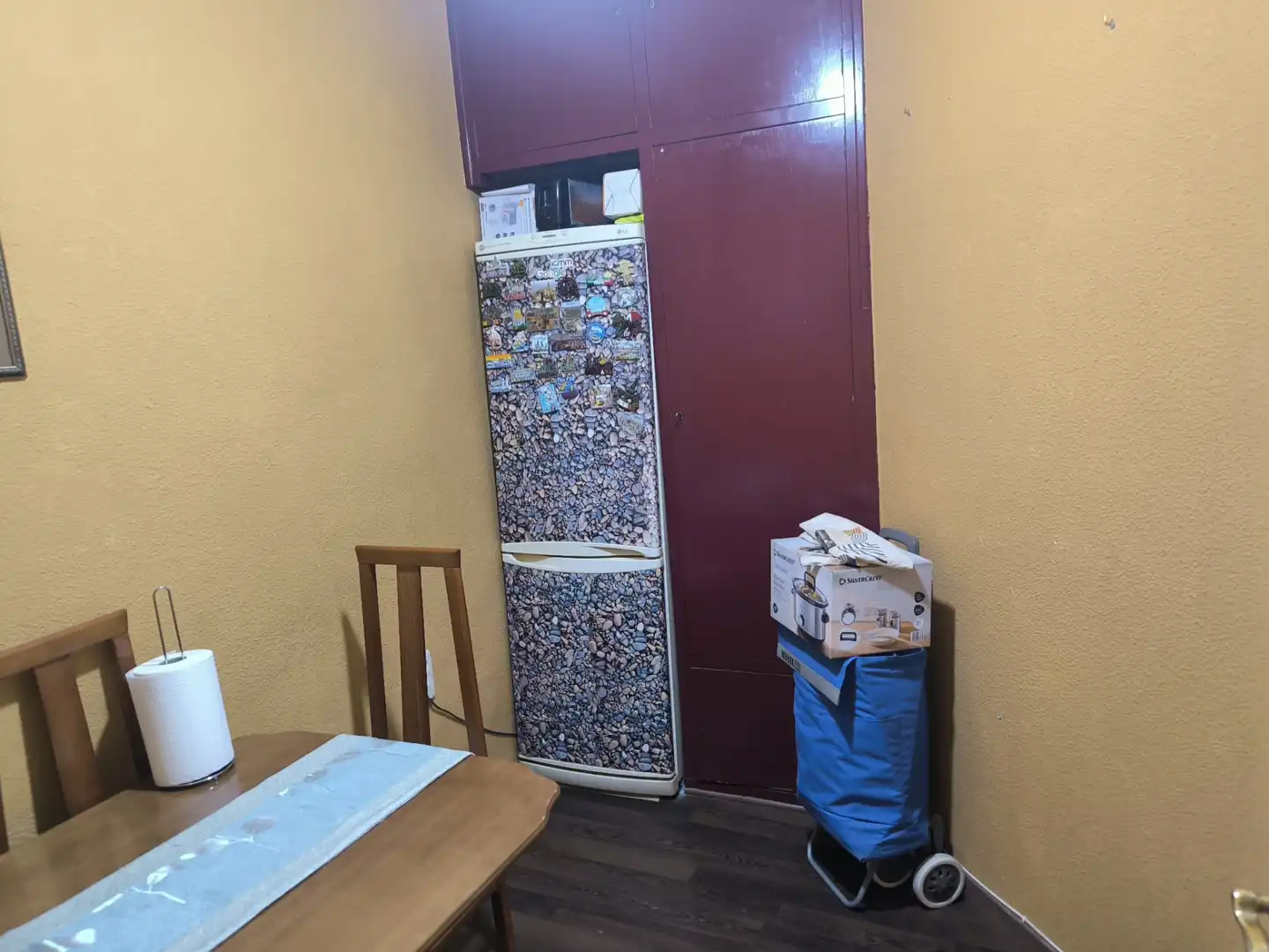 Cuina de Pis de lloguer en Madrid amb Parquet, Moblat i Forn