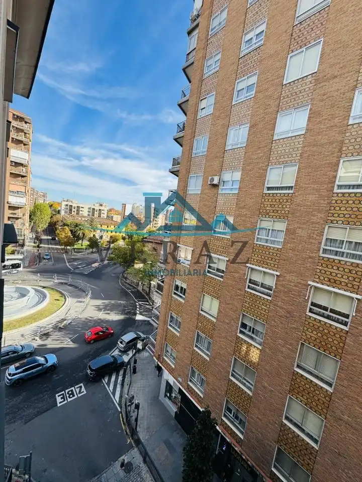 Vista exterior de Pis en venda en Talavera de la Reina amb Parquet i Terrassa