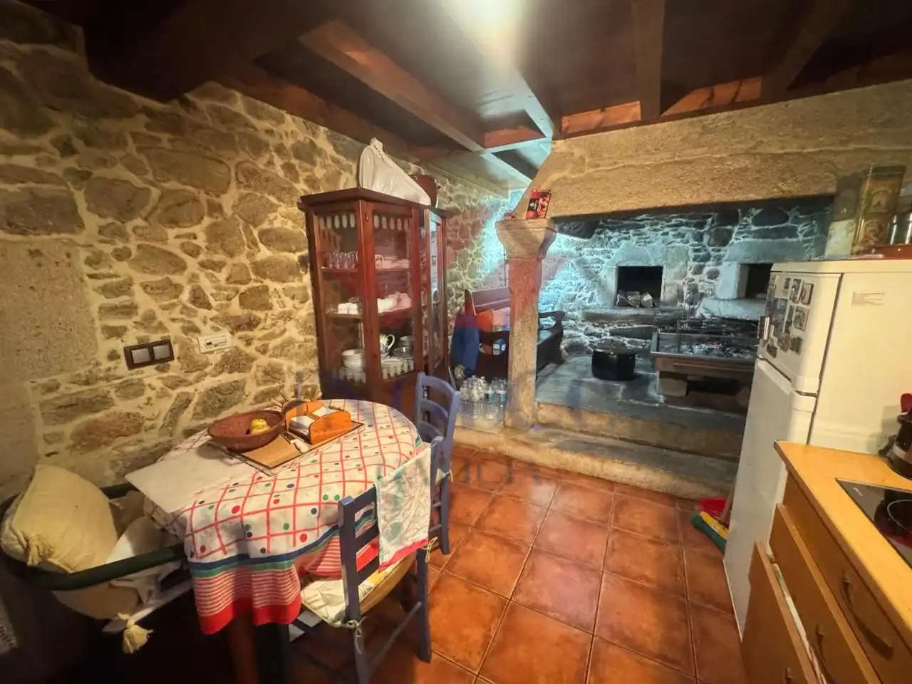 Casa rústica amb terrassa en venda a Leduzo, imagen 46