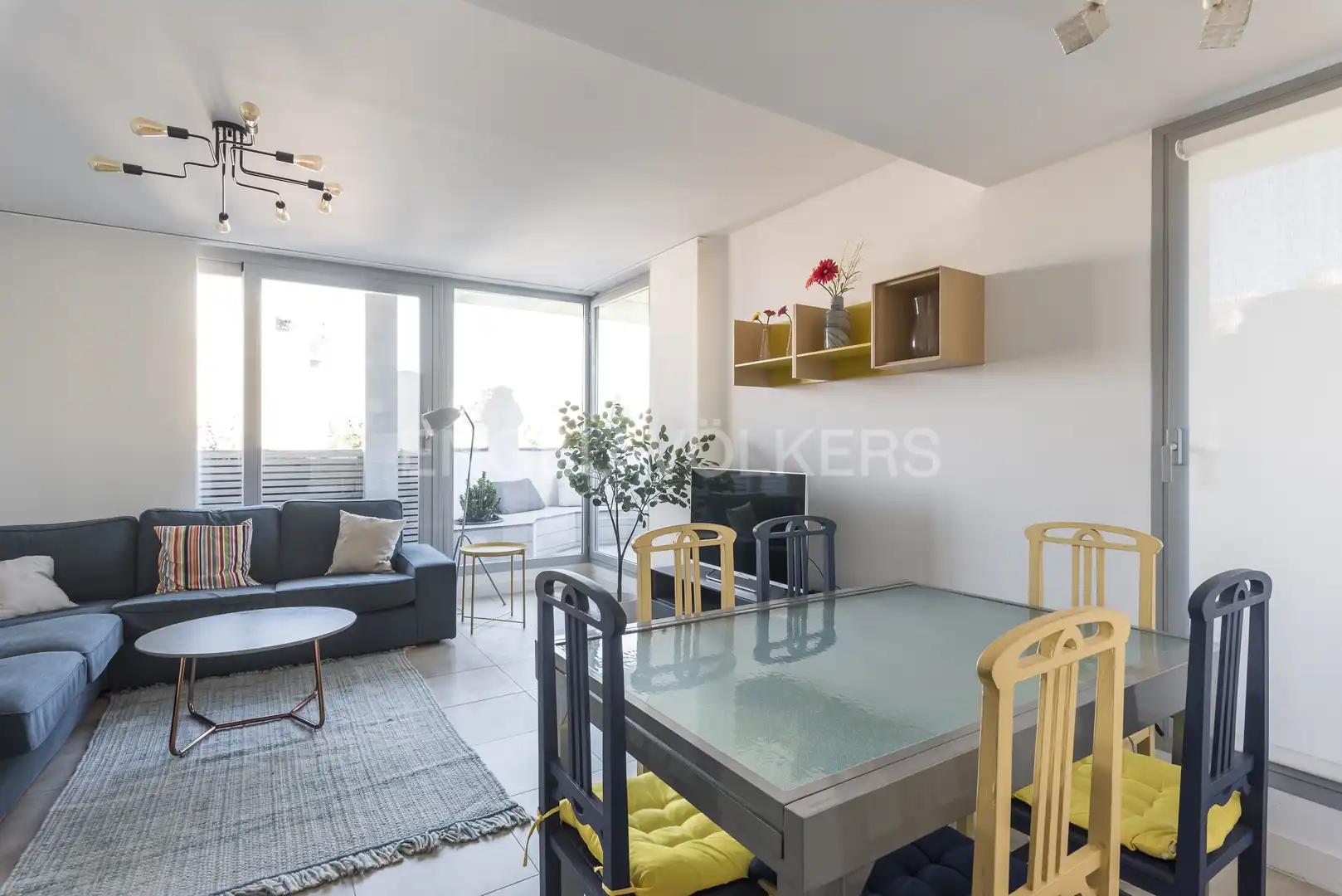 Wohnzimmer von Dachboden zur Miete in Madrid mit Klimaanlage, Heizung und Terrasse