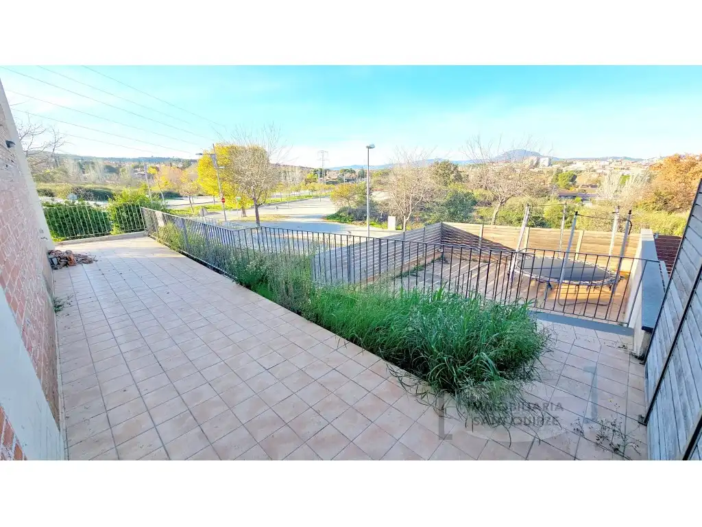 Vista exterior de Casa o chalet en venta en Sant Quirze del Vallès