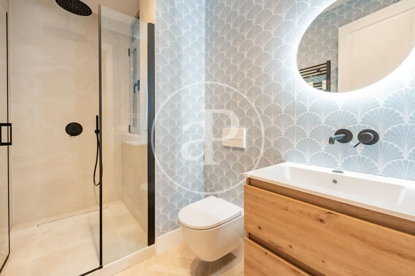 Baño de Piso en venta en Madrid con Aire acondicionado, Calefacción y Trastero