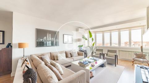 Foto 2 de Ático en venta en C. del Condado de Treviño, Costillares,  Madrid Capital