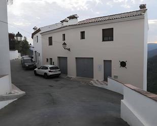 Vista exterior de Apartament en venda en Benadalid amb Traster i Balcó