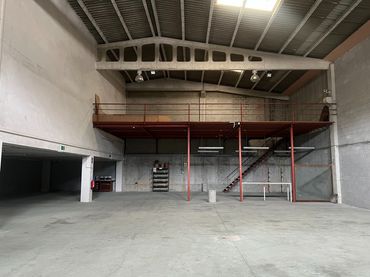 Nau industrial de lloguer a Rúa Bell