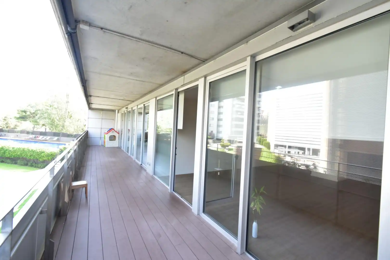 Terrace of Flat for rent in Barcelona  with Air Conditioner, Heating and Parquet flooring