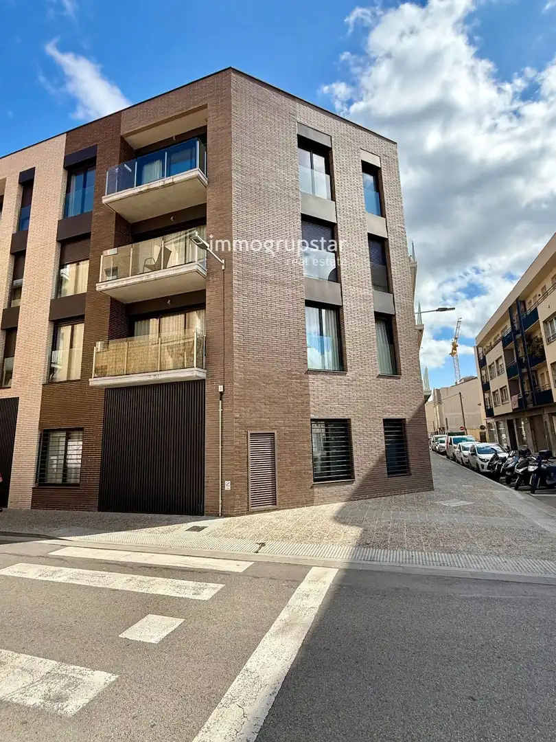 Attic for sale in Santiago, 22, Eixample Sud – Migdia
