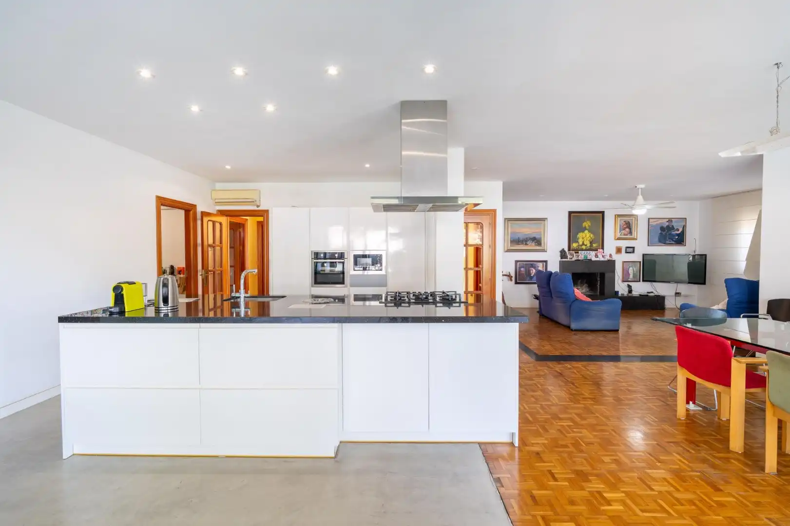 Cocina de Casa o chalet en venta en Roquetas de Mar con Aire acondicionado, Jardín privado y Parquet