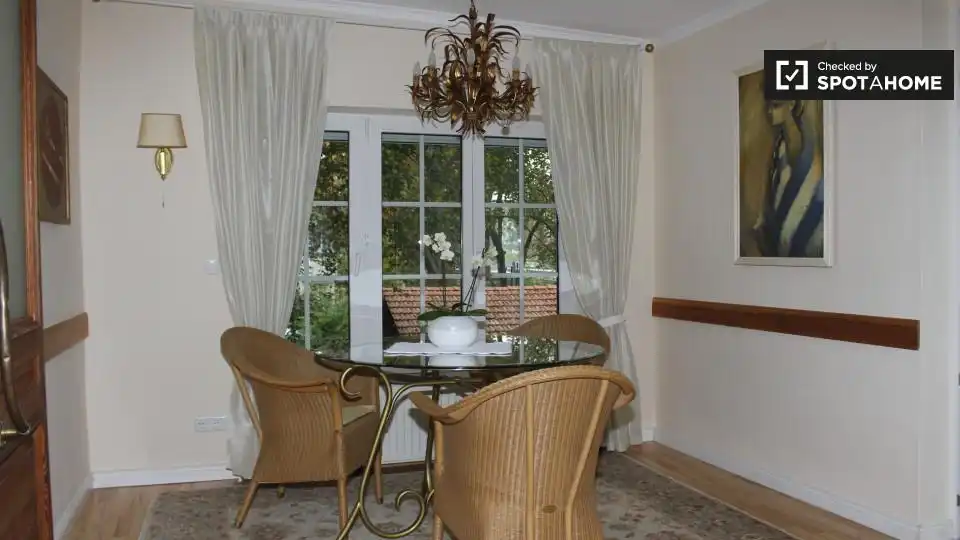 Comedor de Apartamento para compartir en Colmenar de Oreja con Aire acondicionado, Calefacción y Terraza