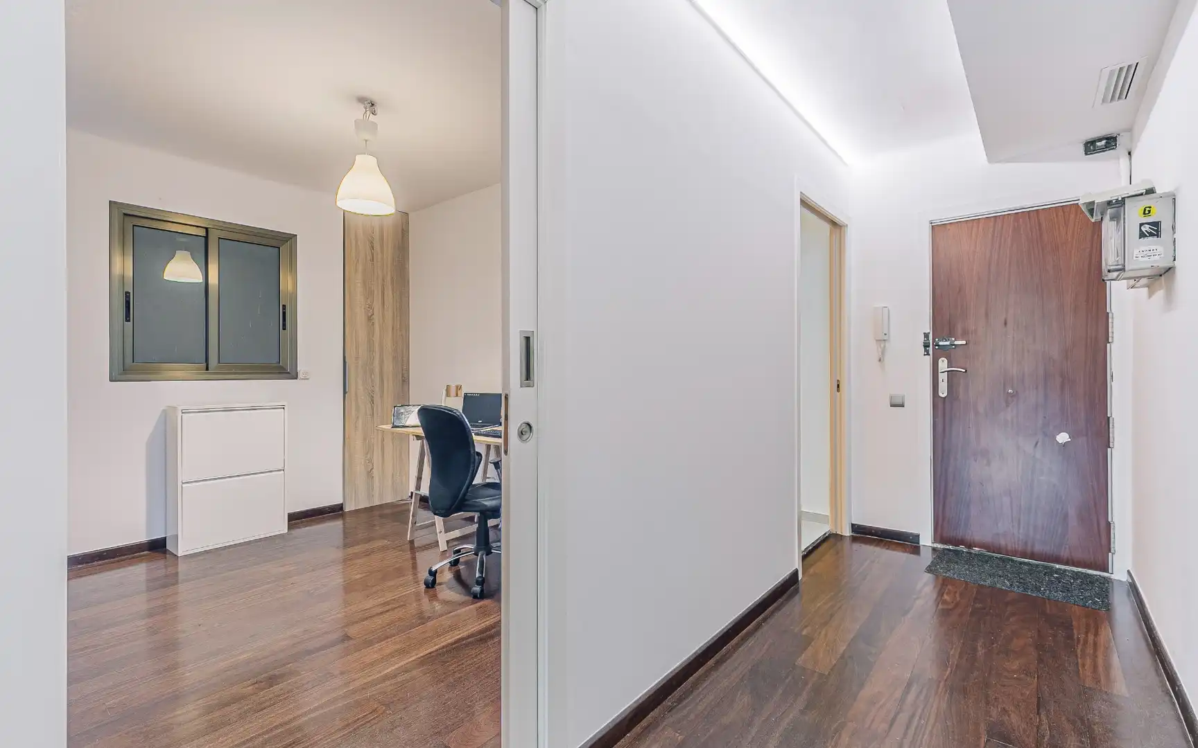 Wohnung zum Verkauf in Barcelona mit Klimaanlage, Heizung und Möbliert
