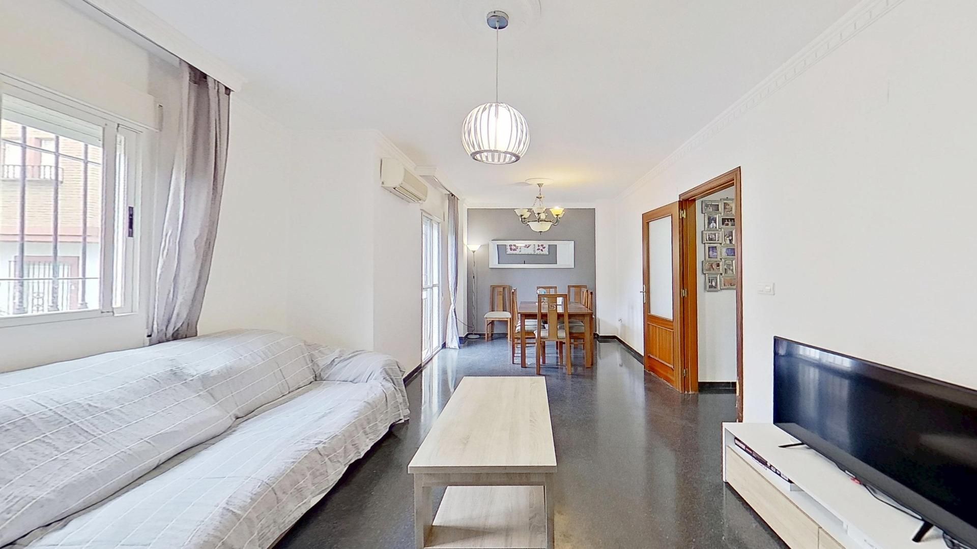 Sala d'estar de Casa o xalet en venda en Motril amb Aire condicionat i Terrassa