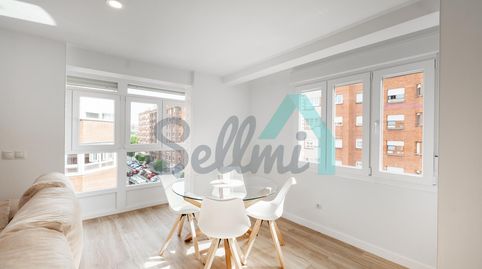 Foto 3 de Piso de alquiler en Hernán Cortés, La Calzada, Gijón