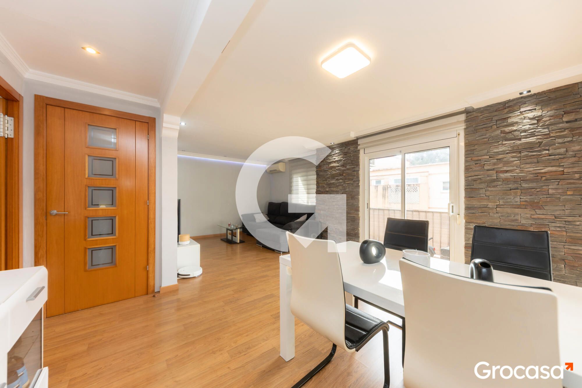 Exterior view of Attic for sale in Viladecans  with Air Conditioner, Heating and Oven