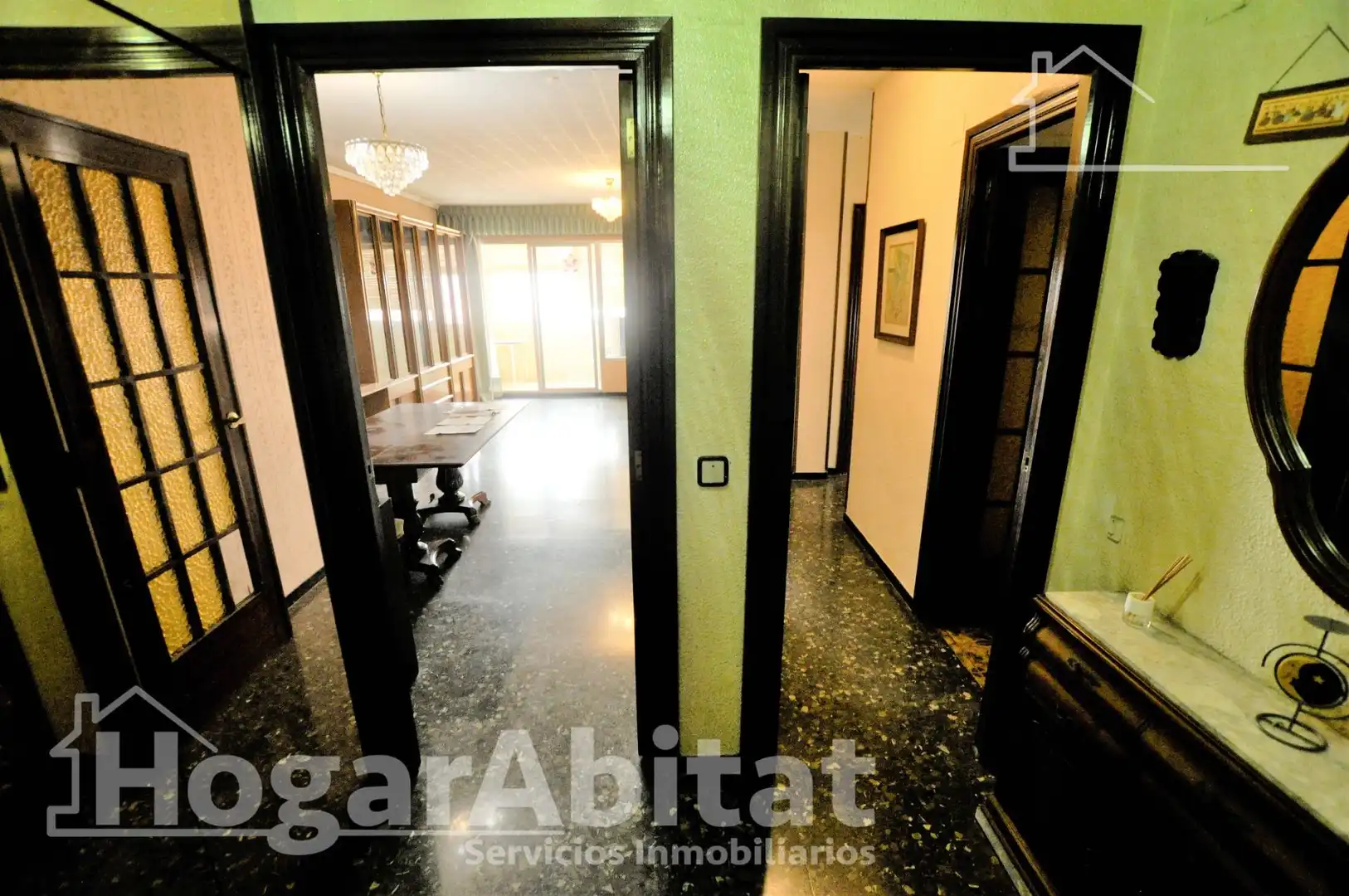 Piso en venta en Valencia con Balcón