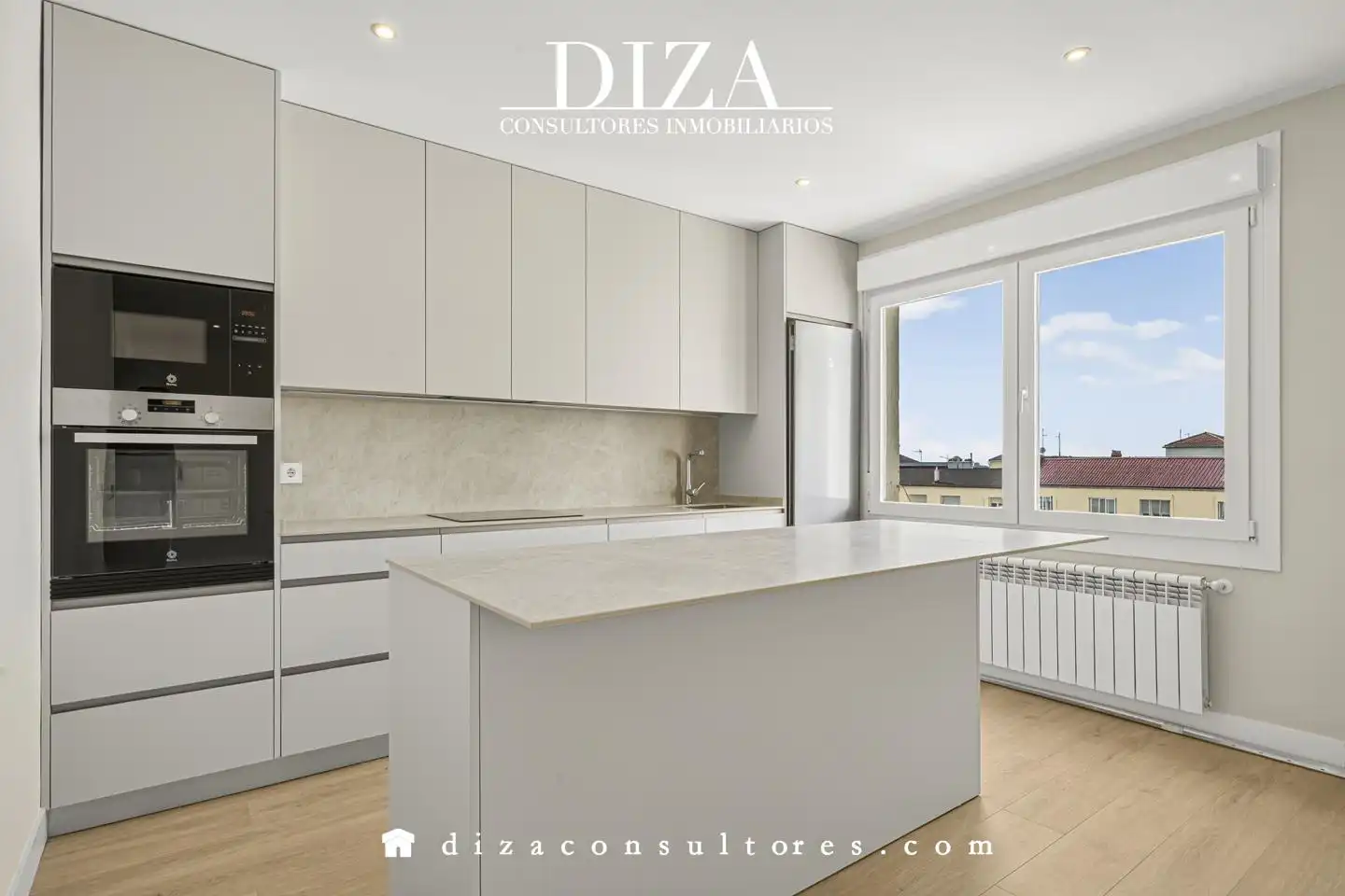 Flat for rent in Calle de Ibiza, Ibiza de Madrid