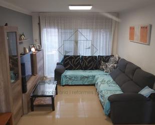 Living room of Single-family semi-detached for sale in Esparreguera  with Terrace and Balcony