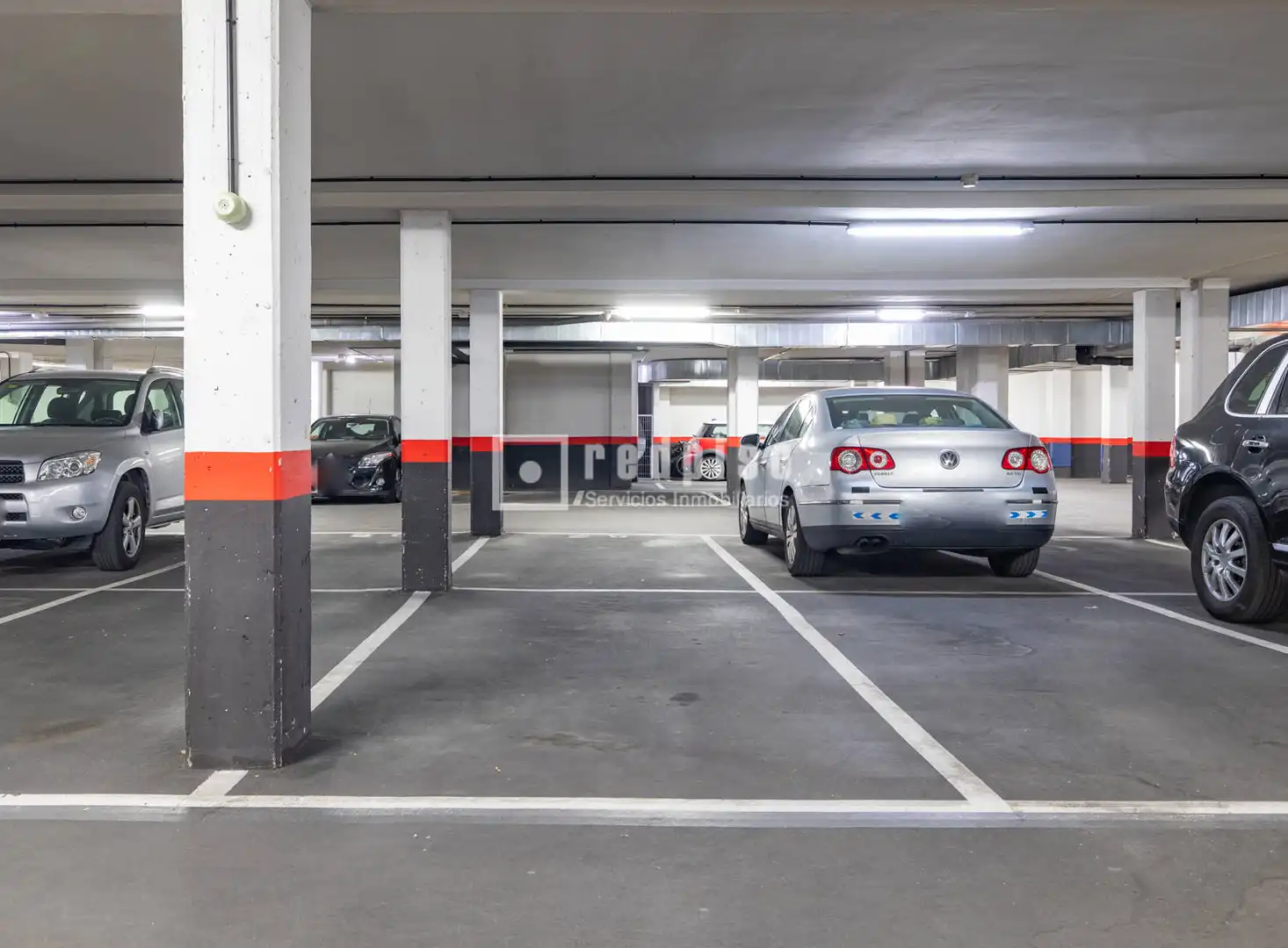 Parking of Flat for sale in Madrid  with Air Conditioner, Heating and Private garden