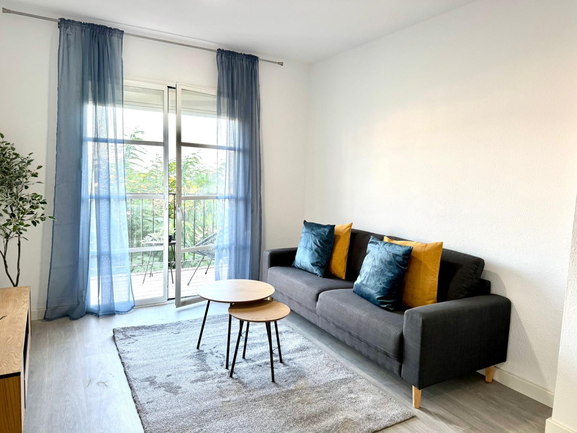 Sala d'estar de Pis en venda en Benalmádena amb Jardí privat, Terrassa i Balcó