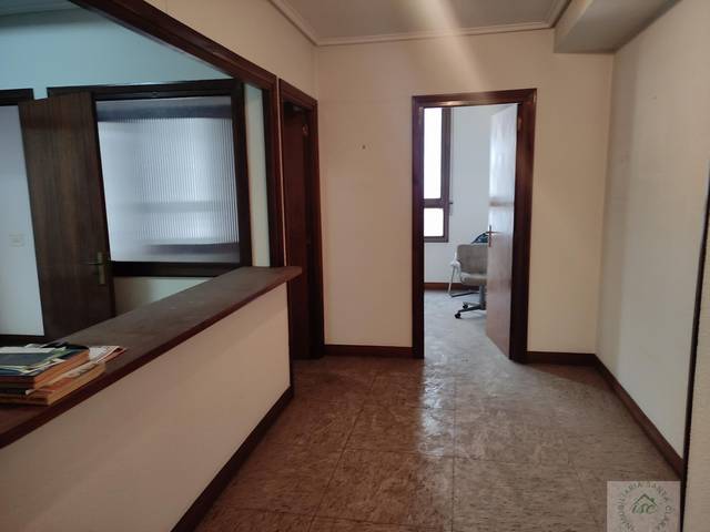 Oficina en Alquiler en  Haro en Santutxu - Basarrate