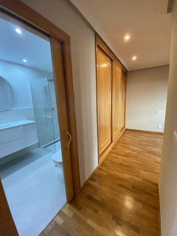 Piso en Alquiler en Salesas - Foncalada - Campoamor