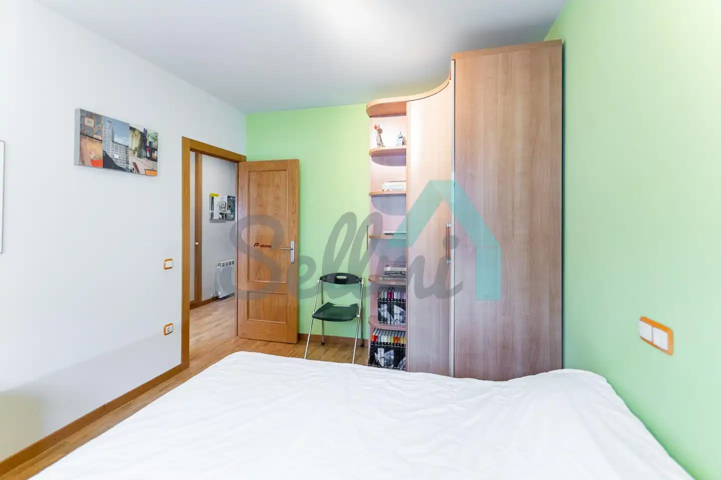 Habitación de Piso de alquiler en Oviedo  con Calefacción, Parquet y Amueblado