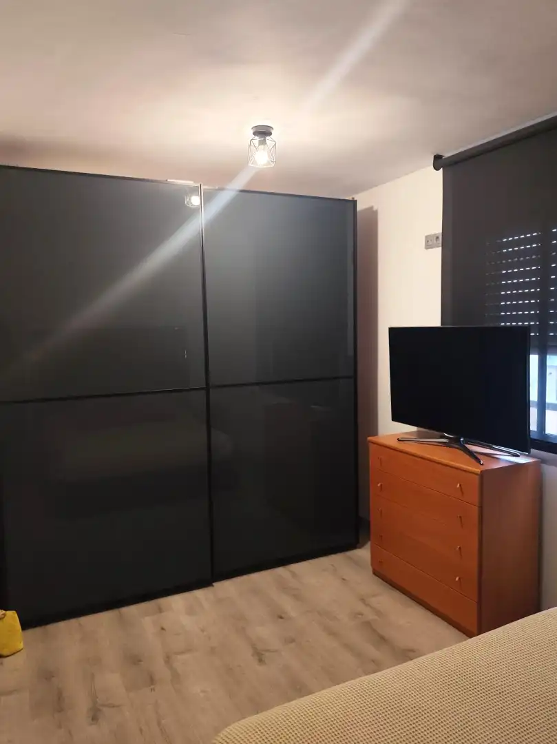 Dormitori de Pis en venda en L'Hospitalet de Llobregat amb Aire condicionat, Parquet i Moblat