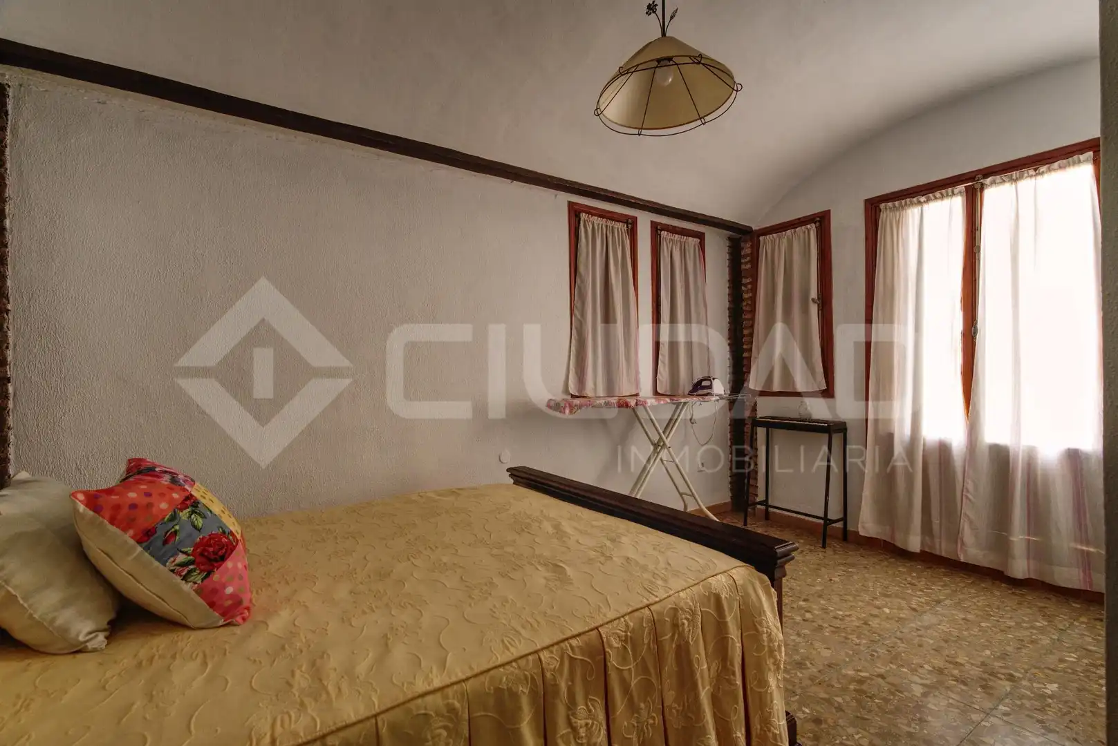 Dormitori de Casa o xalet en venda en El Viso del Alcor