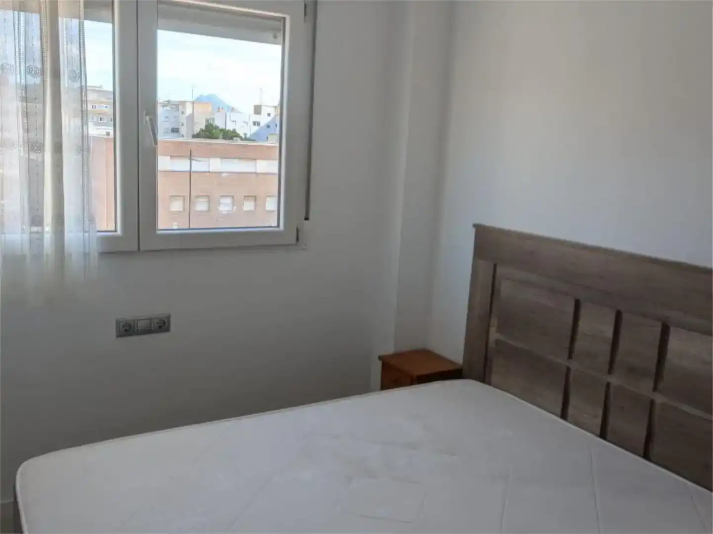 Schlafzimmer von Wohnungen zur Miete in El Campello mit Klimaanlage und Schwimmbad
