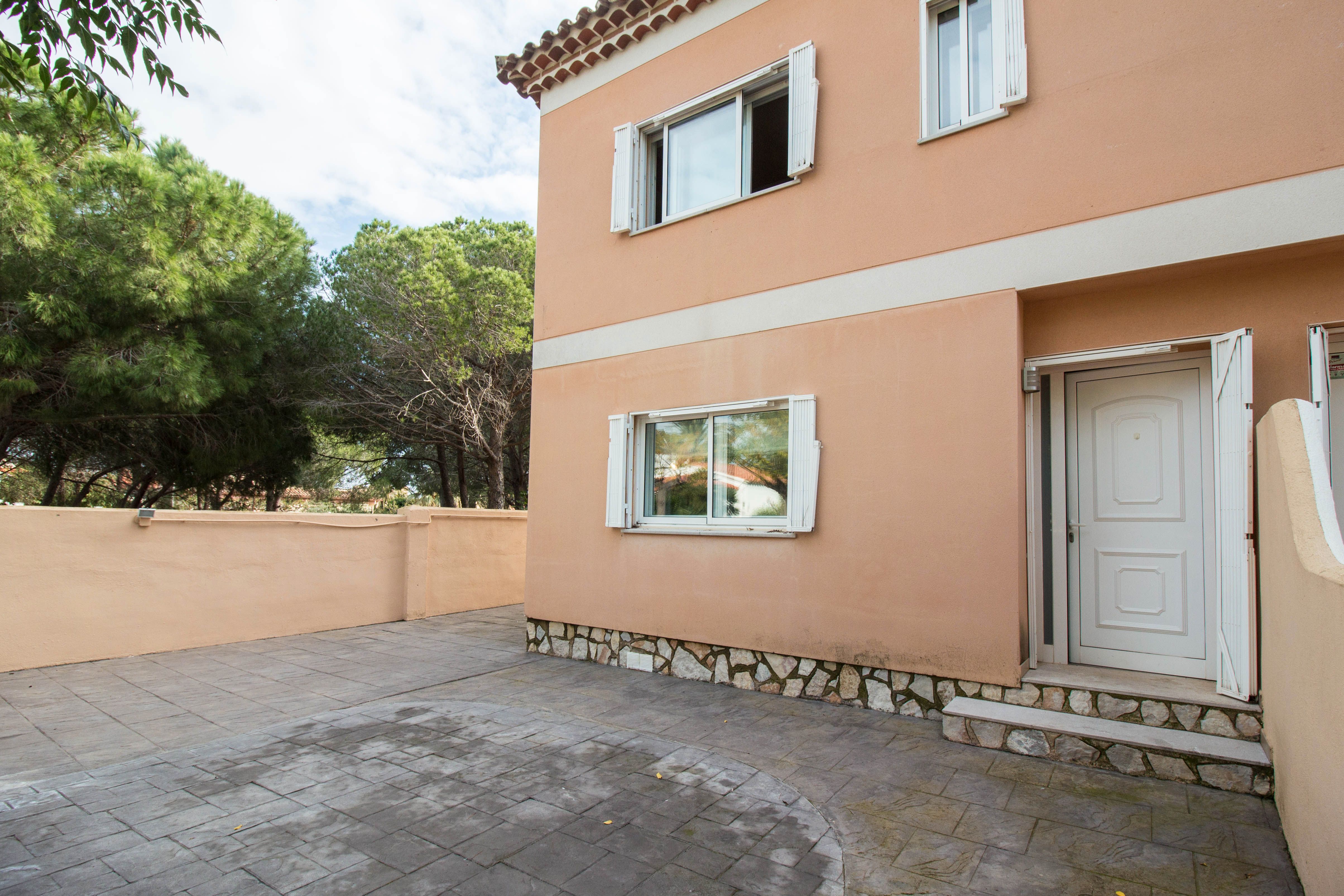 House or chalet for sale in Centre