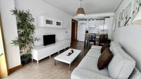 Sala d'estar de Pis en venda en Santoña amb Calefacció, Parquet i Moblat