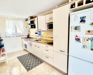 Cuina de Dúplex en venda en La Manga del Mar Menor amb Aire condicionat, Calefacció i Terrassa