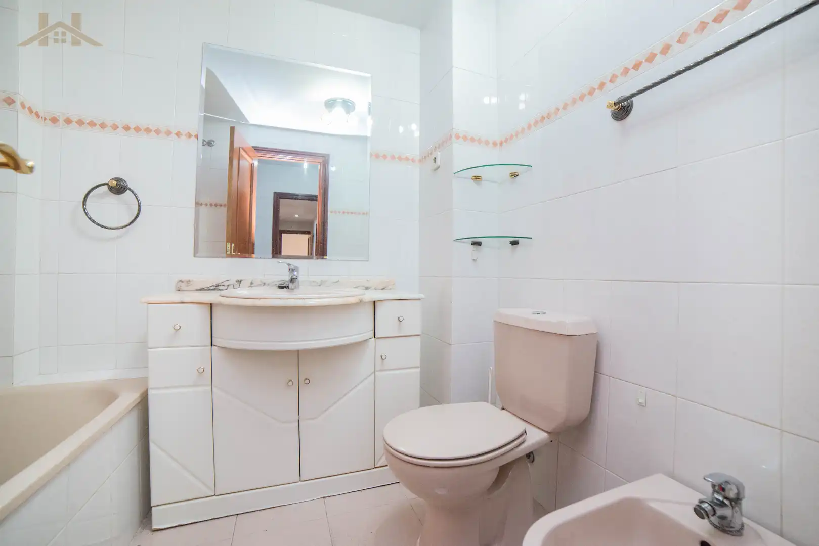 Badezimmer von Wohnung zum Verkauf in Torrejón de Ardoz mit Klimaanlage, Heizung und Möbliert