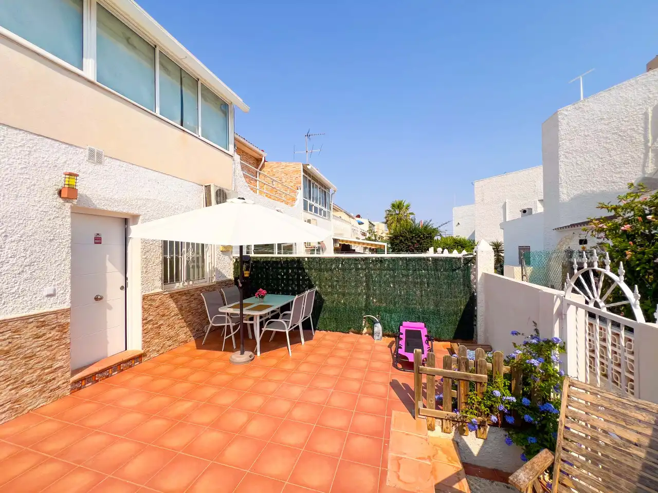 Jardí de Casa o xalet en venda en Torrevieja amb Aire condicionat, Calefacció i Terrassa