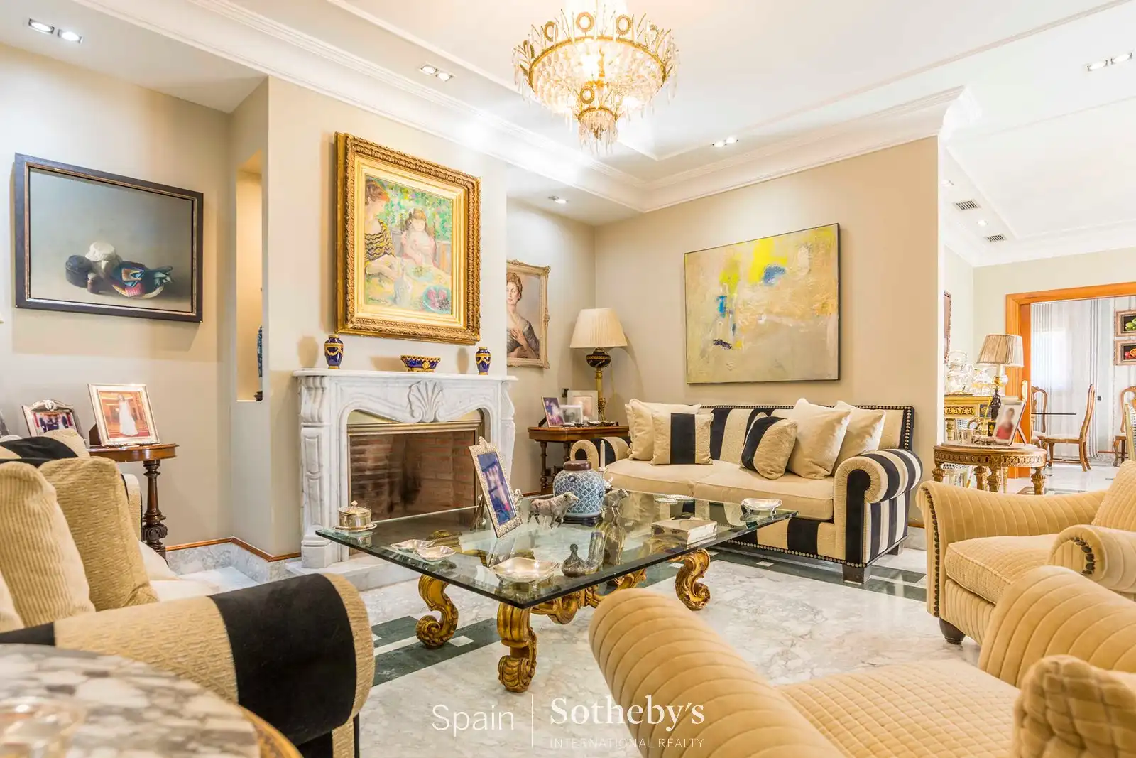 Sala de estar de Casa o chalet en venta en Madrid con Calefacción, Jardín privado y Piscina