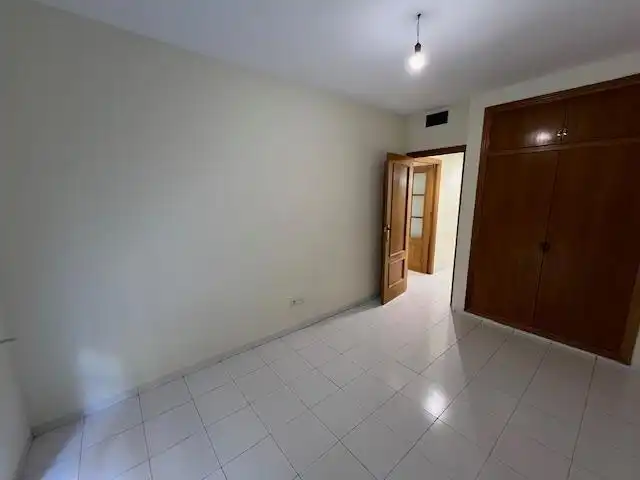 Dormitori de Apartament en venda en Murcia amb Aire condicionat i Balcó