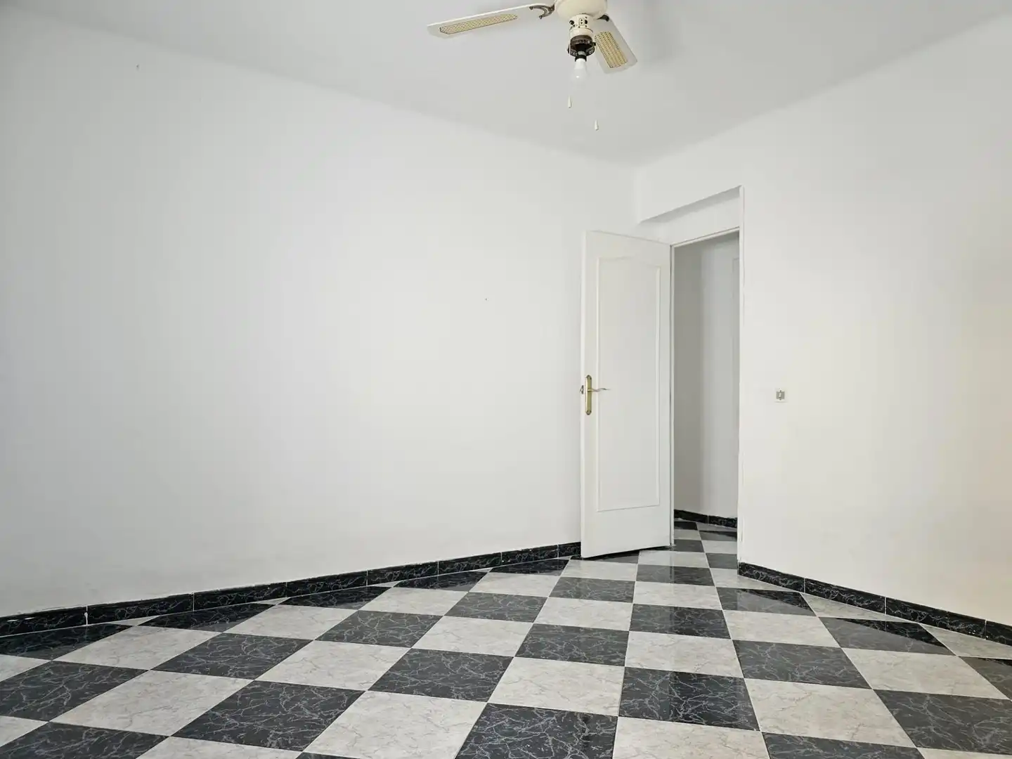 Ground floor for sale in Puerto Real
