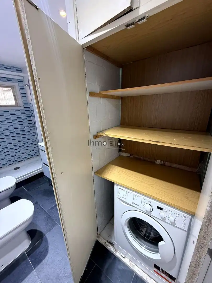 Piso en venta en Madrid con Calefacción y Terraza